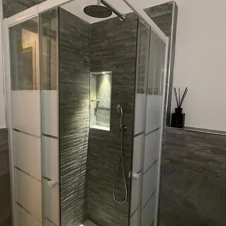 La Casina Delle 6m Apartment